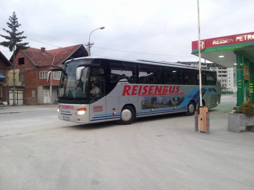 Reisen Bus